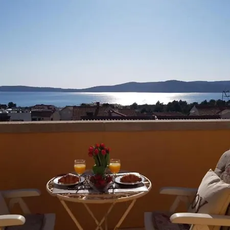 Apartment Angir Martina With Sea View Brodarica (Sibenik-Knin)