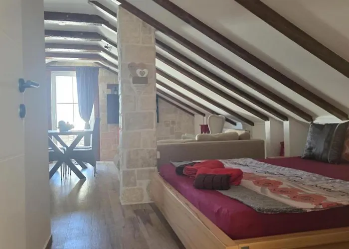 Apartment Angir Martina With Sea View Brodarica (Sibenik-Knin)