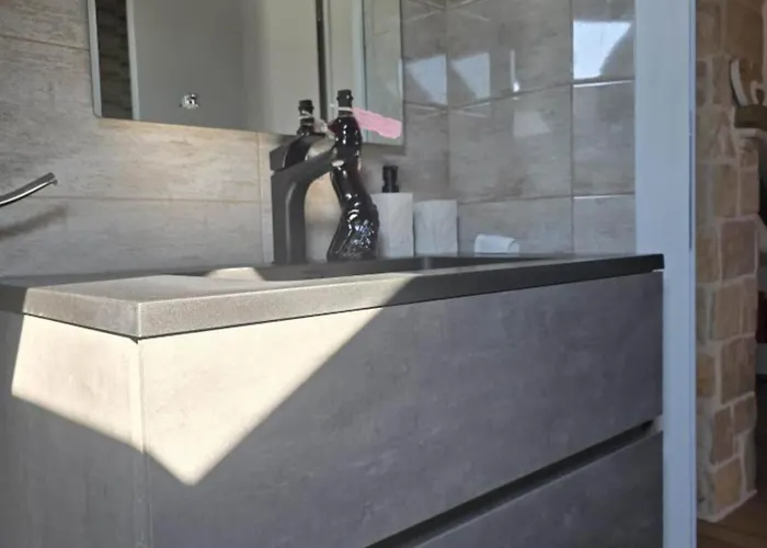 Angir Martina With Sea View Apartment